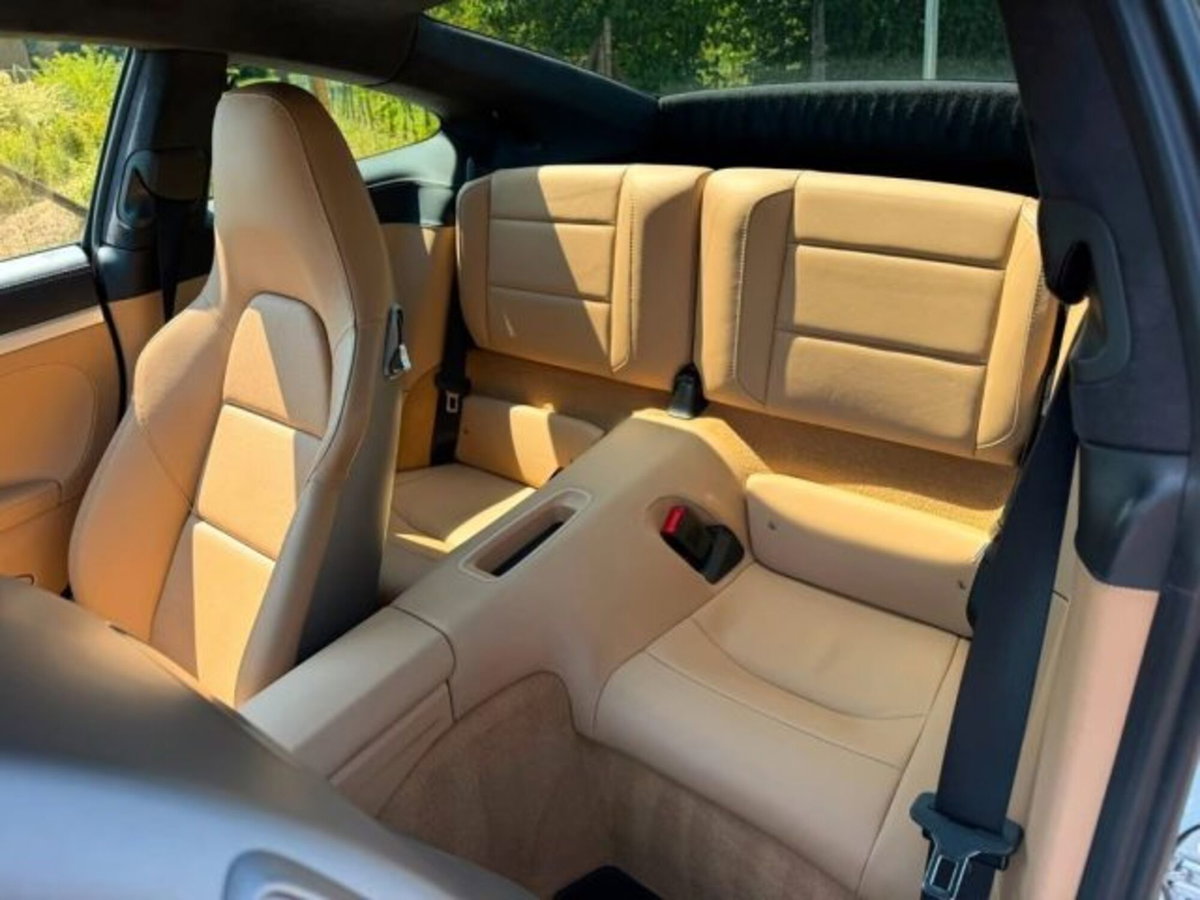 Porsche 911 Coupé 3.4 Carrera 4 (19)