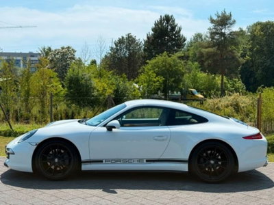 Porsche 911 Coupé 3.4 Carrera 4 (2)