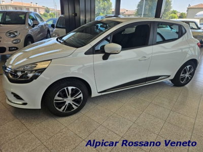 Renault Clio TCe 12V 90 CV GPL 5 porte Moschino Life (2)