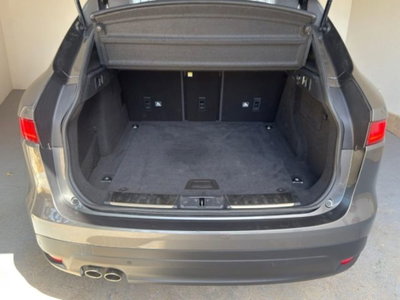 Jaguar F-Pace 2.0 D 180 CV aut. Prestige (8)