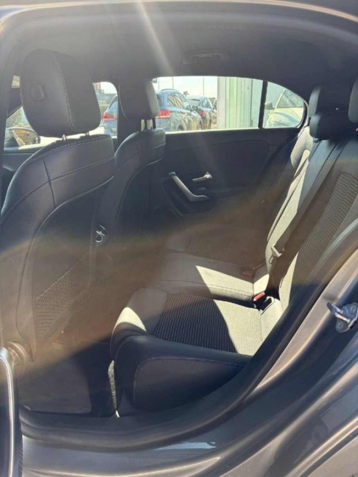 Mercedes-Benz Classe A Sedan 180 d Automatic 4p. Sport (13)