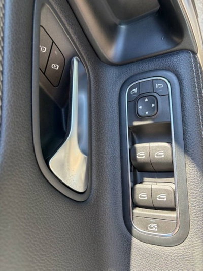 Mercedes-Benz Classe A Sedan 180 d Automatic 4p. Sport (16)