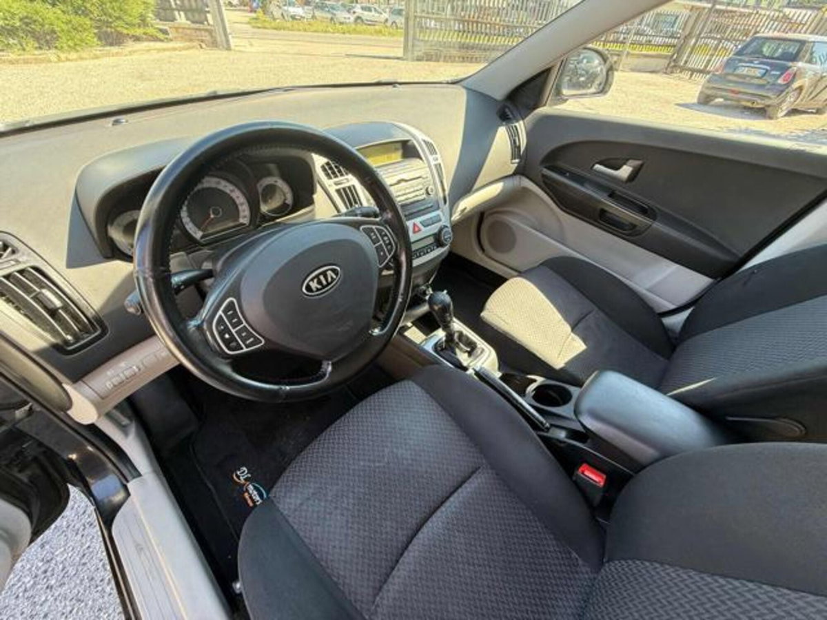 Kia cee'd Sport Wagon 1.6 CRDi VGT 115CV EX (16)