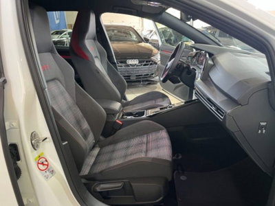 Volkswagen Golf 2.0 tsi GTI MT Ultimate 245cv (16)