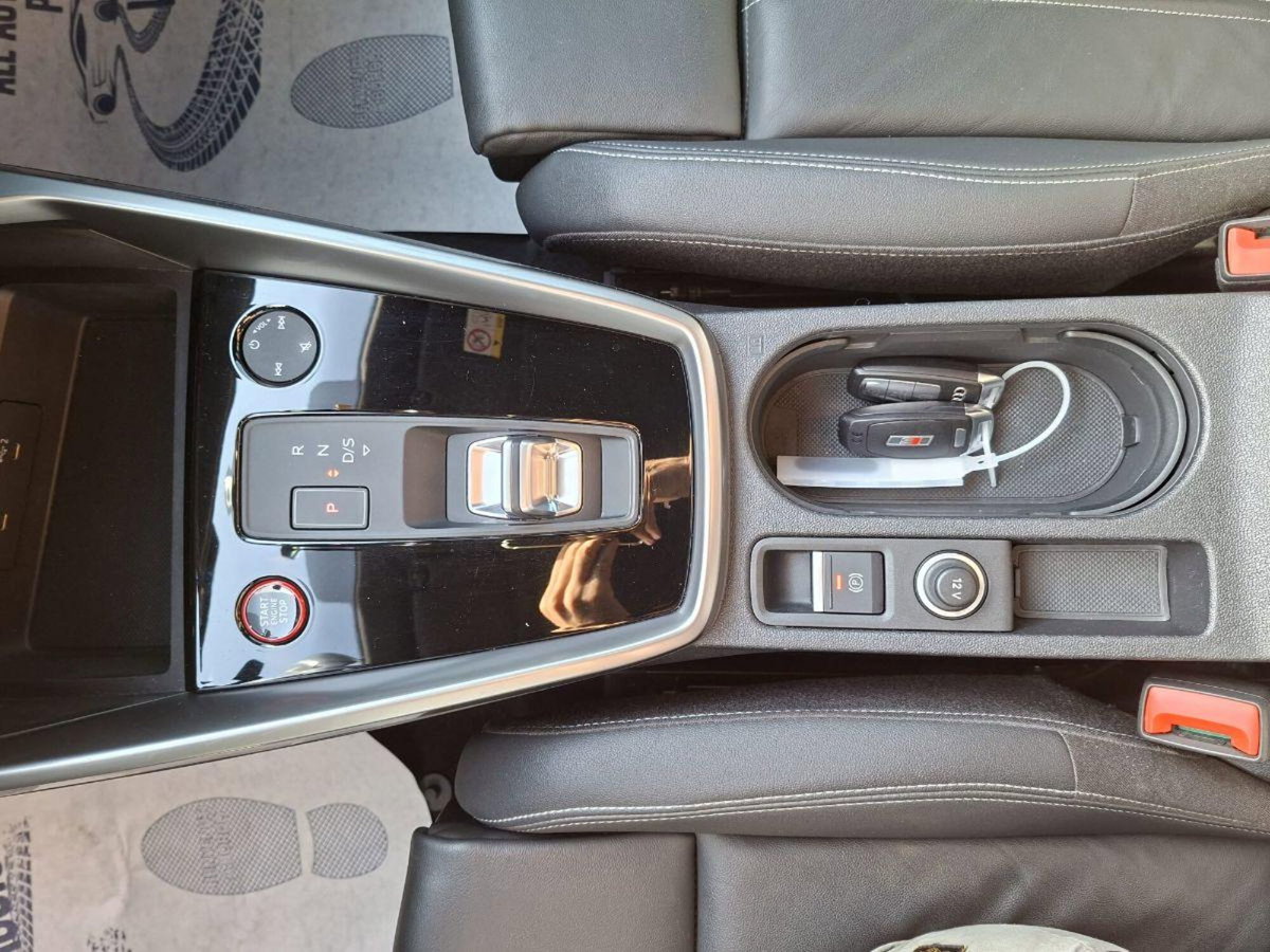 Audi S3 Sportback TFSI 310 CV quattro S tronic sport attitude (14)