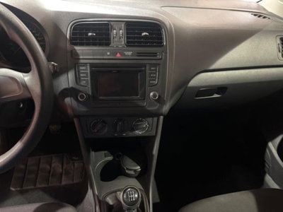 Volkswagen Polo 1.0 MPI 5p. Trendline (11)