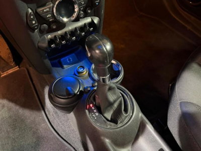 MINI Mini 2.0 16V Cooper D Automatica (12)