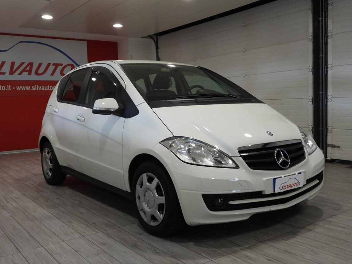 Mercedes-Benz Classe A 160 Elegance (3)
