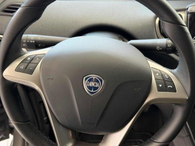 Lancia Ypsilon 1.0 FireFly 5 porte S&S Hybrid Gold Plus (13)