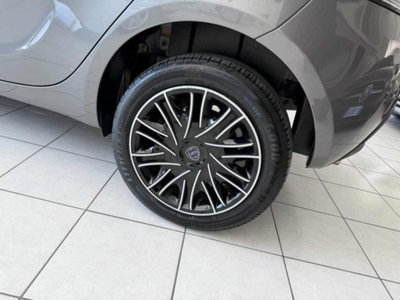 Lancia Ypsilon 1.0 FireFly 5 porte S&S Hybrid Gold Plus (5)