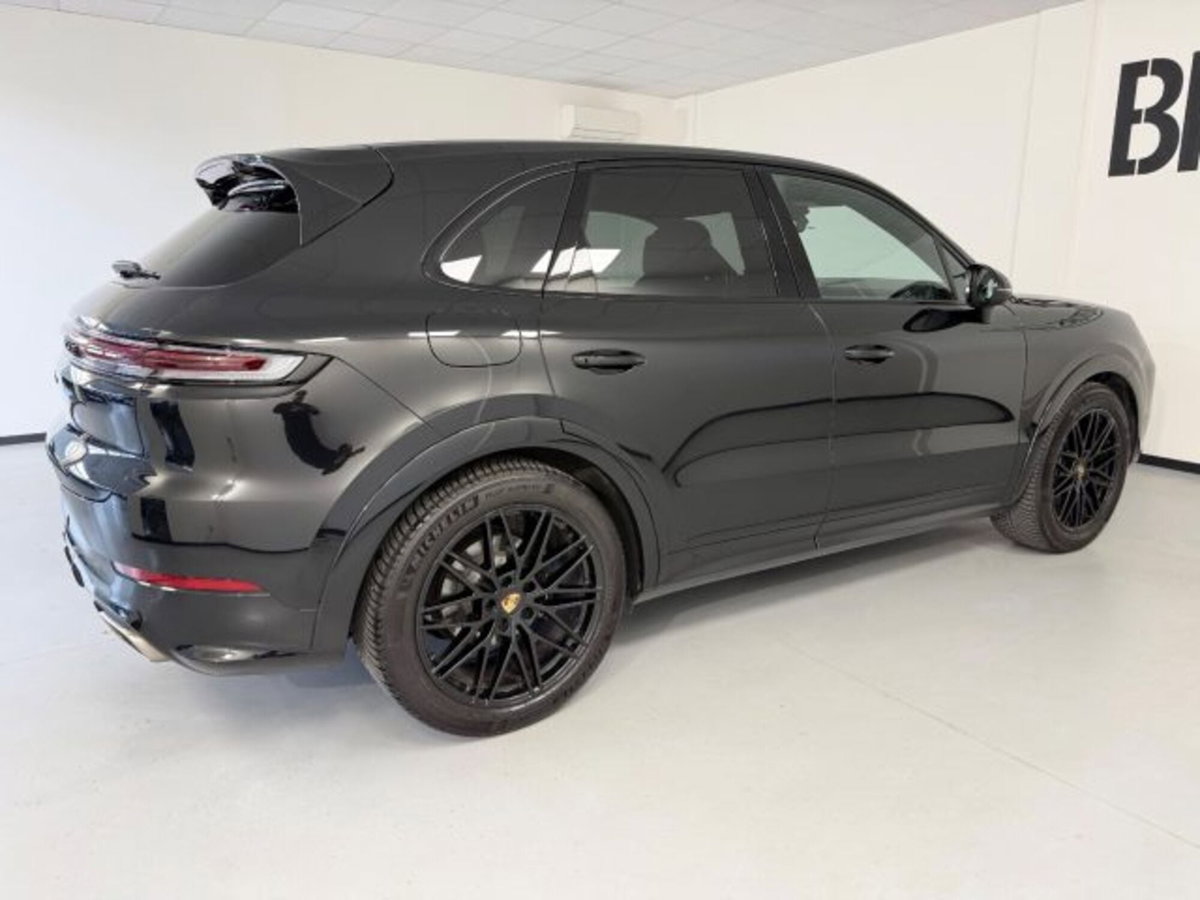 Porsche Cayenne 3.0 V6 (9)