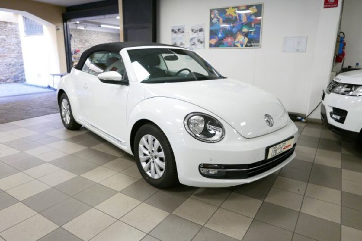 Volkswagen Maggiolino Cabrio 1.2 TSI Design (6)