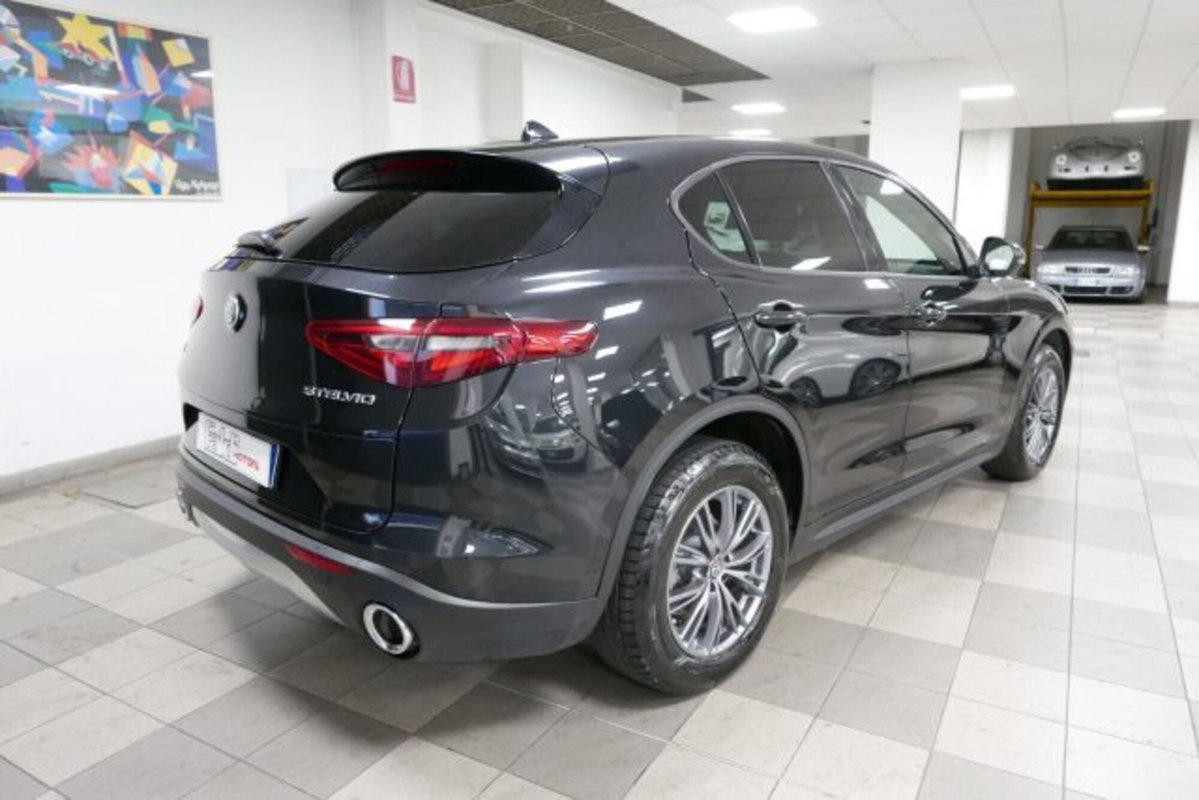 Alfa Romeo Stelvio Stelvio 2.2 Turbodiesel 190 CV AT8 Q4 Super Business (4)