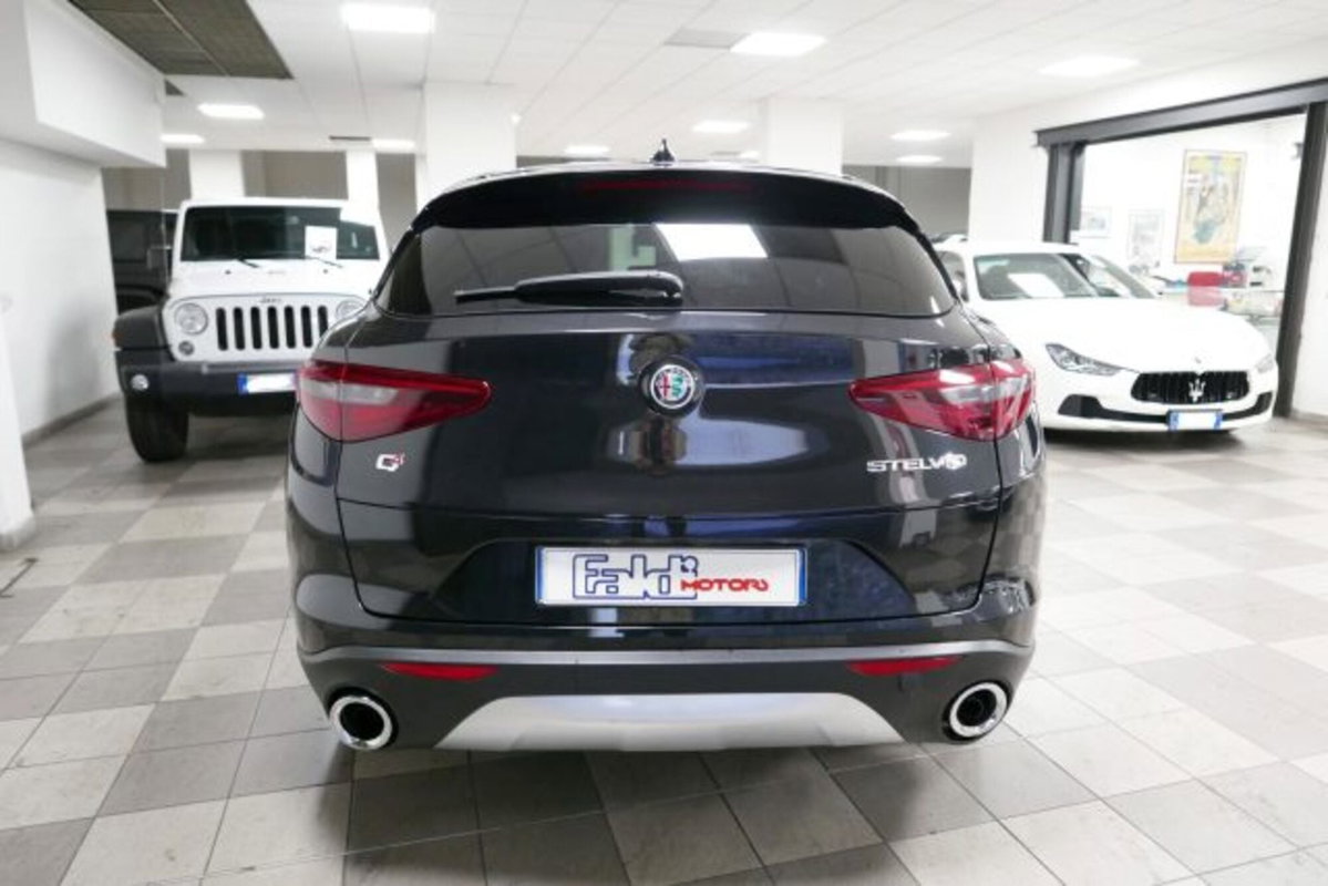 Alfa Romeo Stelvio Stelvio 2.2 Turbodiesel 190 CV AT8 Q4 Super Business (5)
