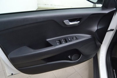 Kia Stonic 1.4 MPI EcoGPL Energy (10)