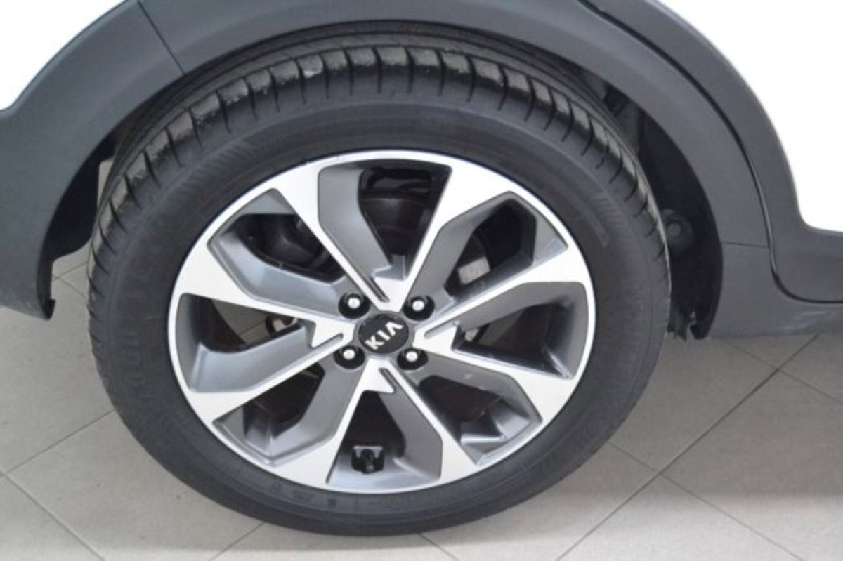 Kia Stonic 1.4 MPI EcoGPL Energy (16)
