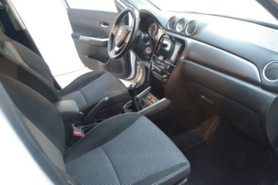 Suzuki Vitara 1.0 Boosterjet Cool (7)