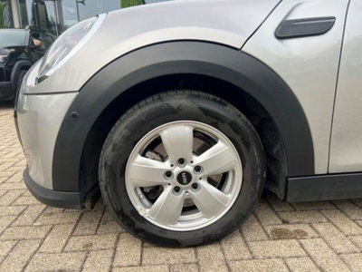 MINI Mini 1.5 Cooper Essential (5)