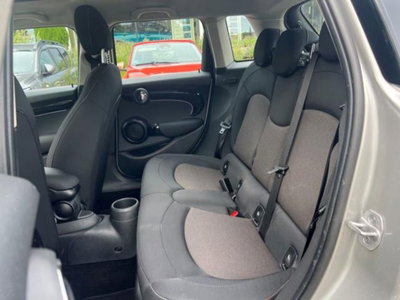 MINI Mini 1.5 Cooper Essential (9)