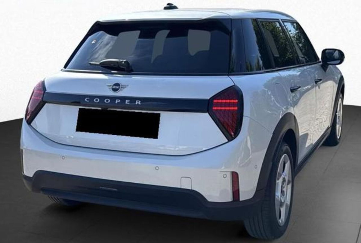 MINI Mini 5p 1.5 C Essential auto (3)
