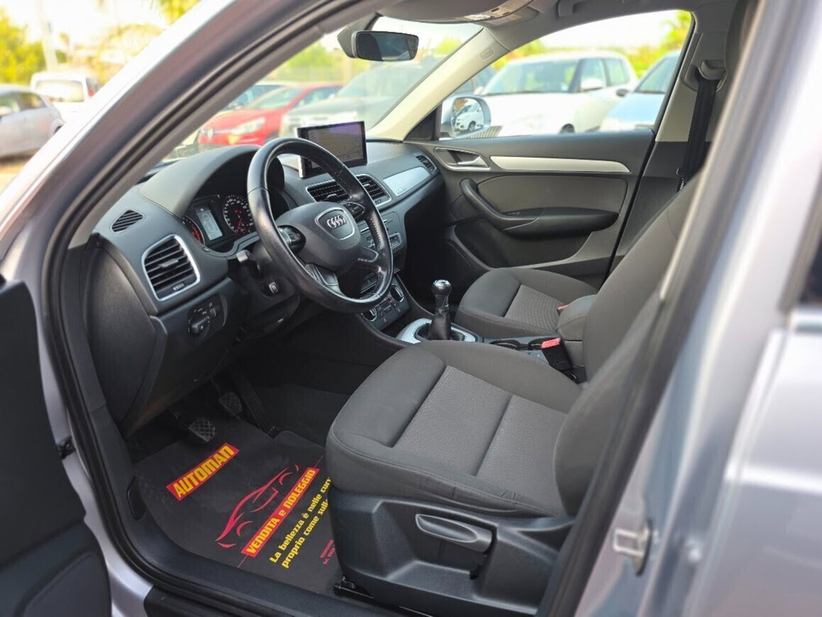 Audi Q3 2.0 TDI 150 CV quattro Business (16)