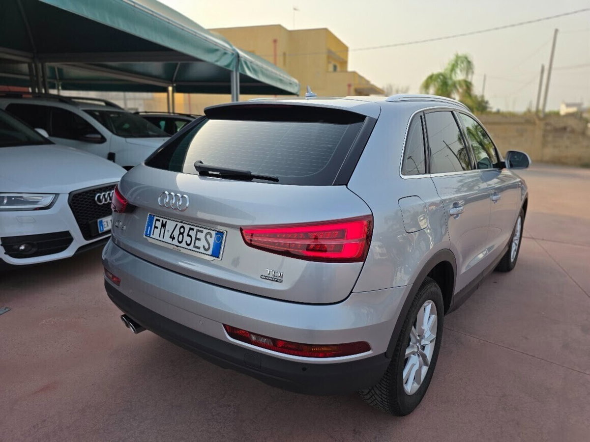 Audi Q3 2.0 TDI 150 CV quattro Business (7)