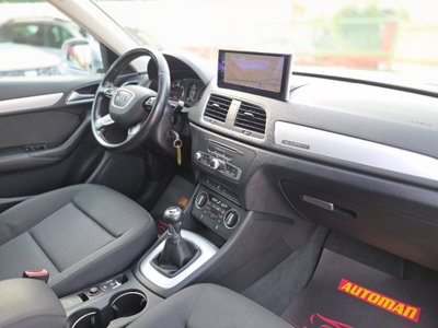 Audi Q3 2.0 TDI 150 CV quattro Business (9)