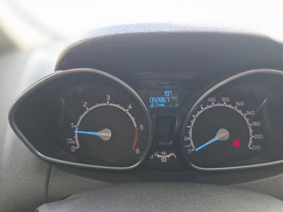 Ford EcoSport 1.5 TDCi 95 CV Titanium S (18)