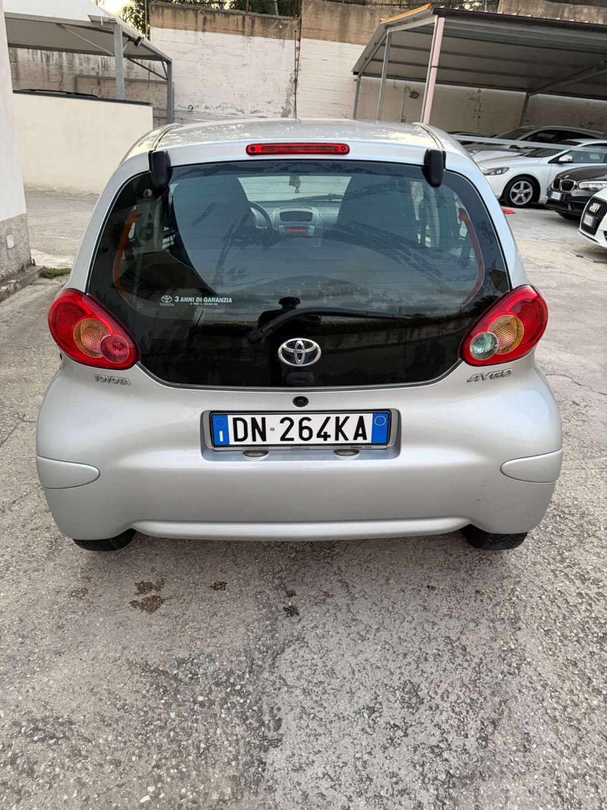 Toyota Aygo 1.0 12V VVT-i 5 porte (5)