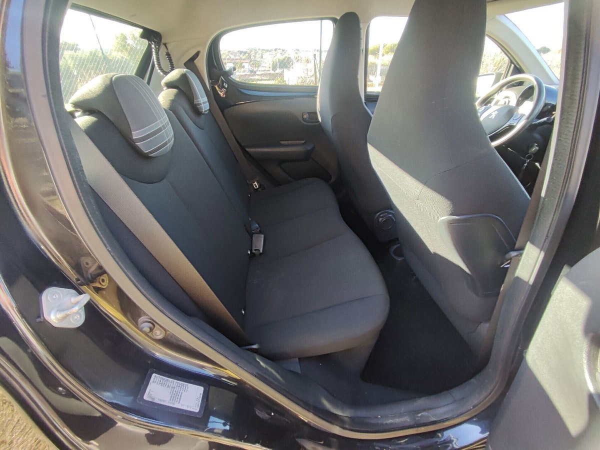 Peugeot 108 68 5 porte Allure (18)