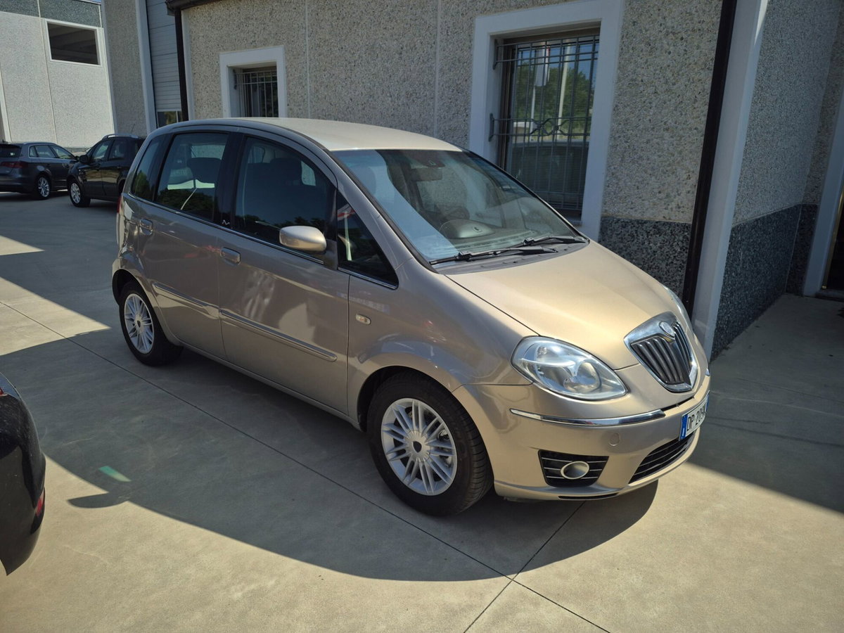 Lancia Musa 1.3 Multijet 16V 90 CV Platino (2)