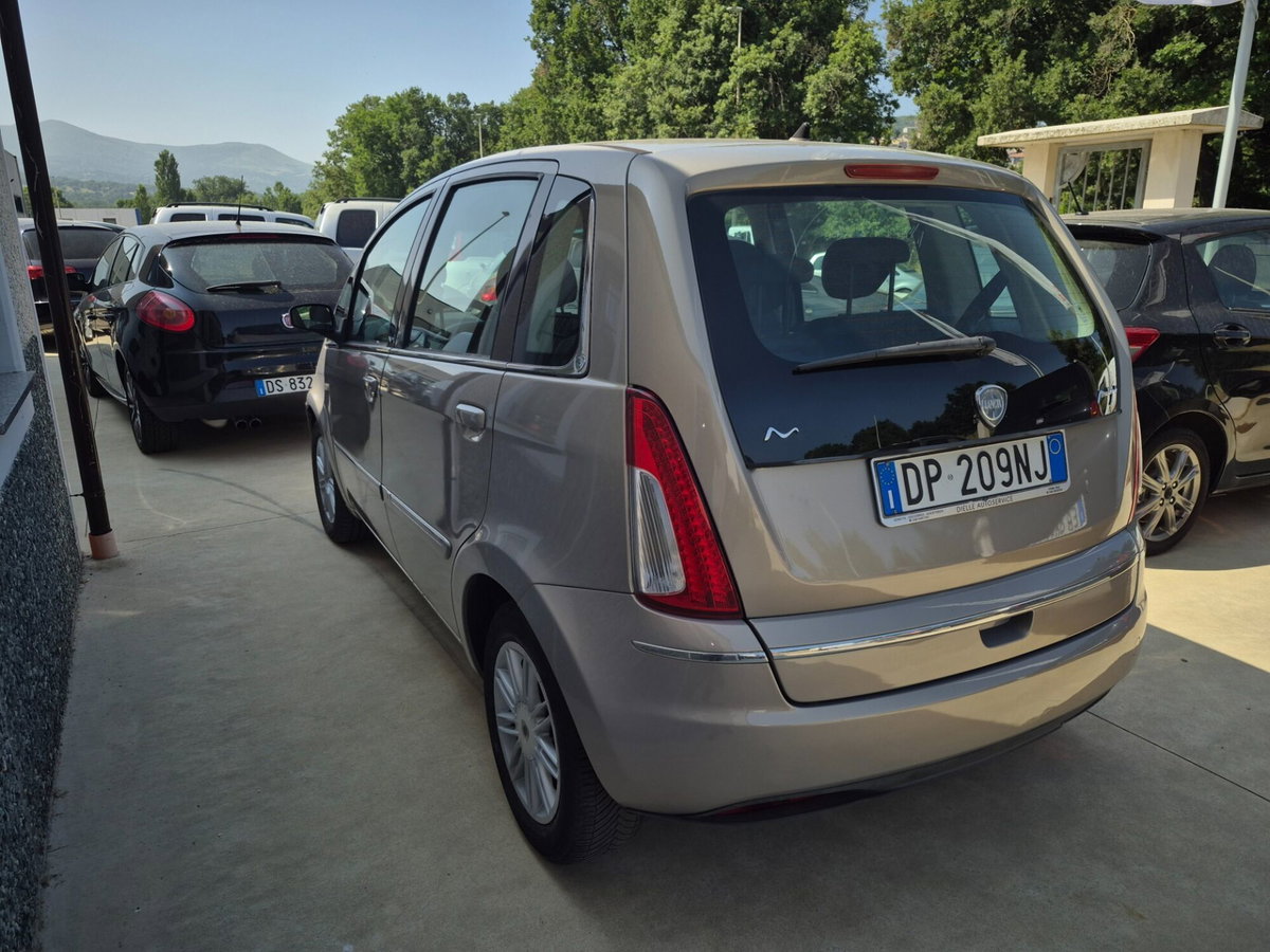 Lancia Musa 1.3 Multijet 16V 90 CV Platino (4)