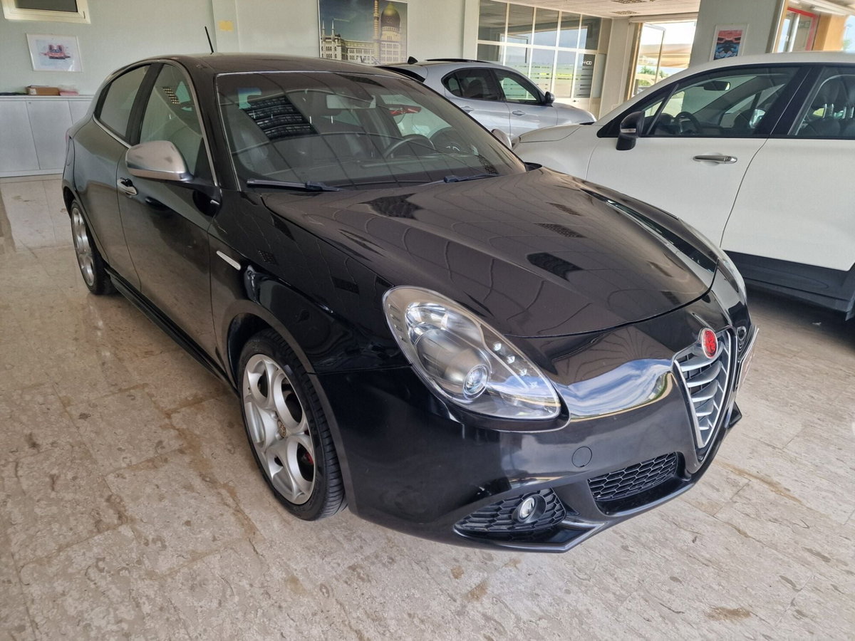 Alfa Romeo Giulietta 2.0 JTDm-2 Distinctive 140cv (4)