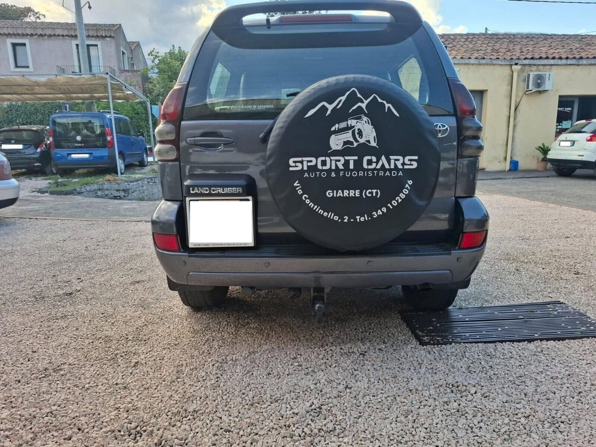 Toyota Land Cruiser D-4D 16V cat 3 porte aut. Executive (7)