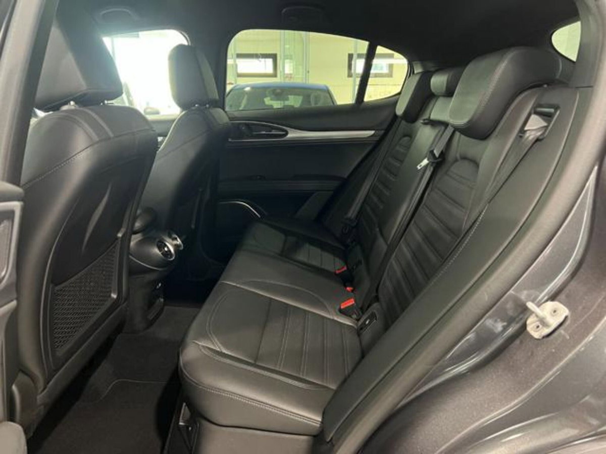 Alfa Romeo Stelvio Stelvio 2.2 Turbodiesel 210 CV AT8 Q4 Veloce (18)