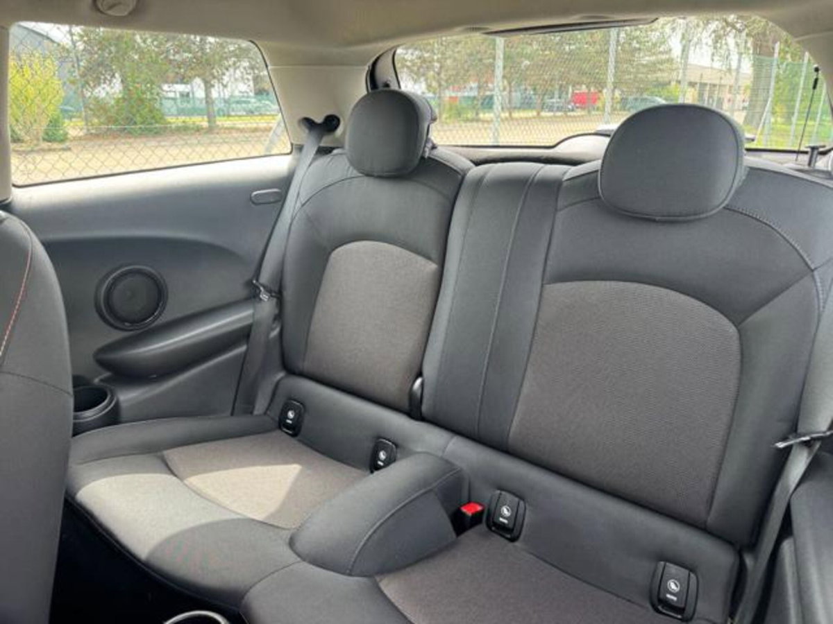 MINI Mini 1.5 One D Business XL (8)