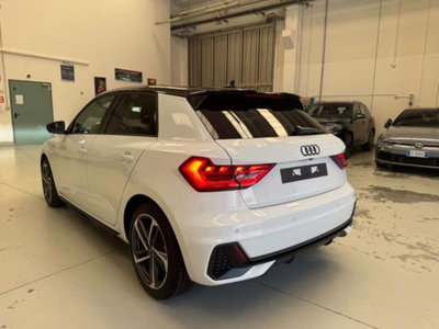 Audi A1 Sportback 30 1.0 tfsi Identity Black 116cv s-tronic (5)