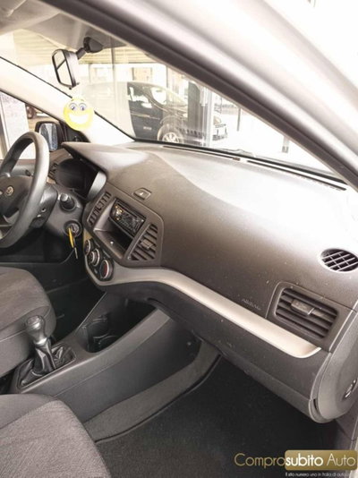 Kia Picanto 1.0 12V 5 porte City (13)