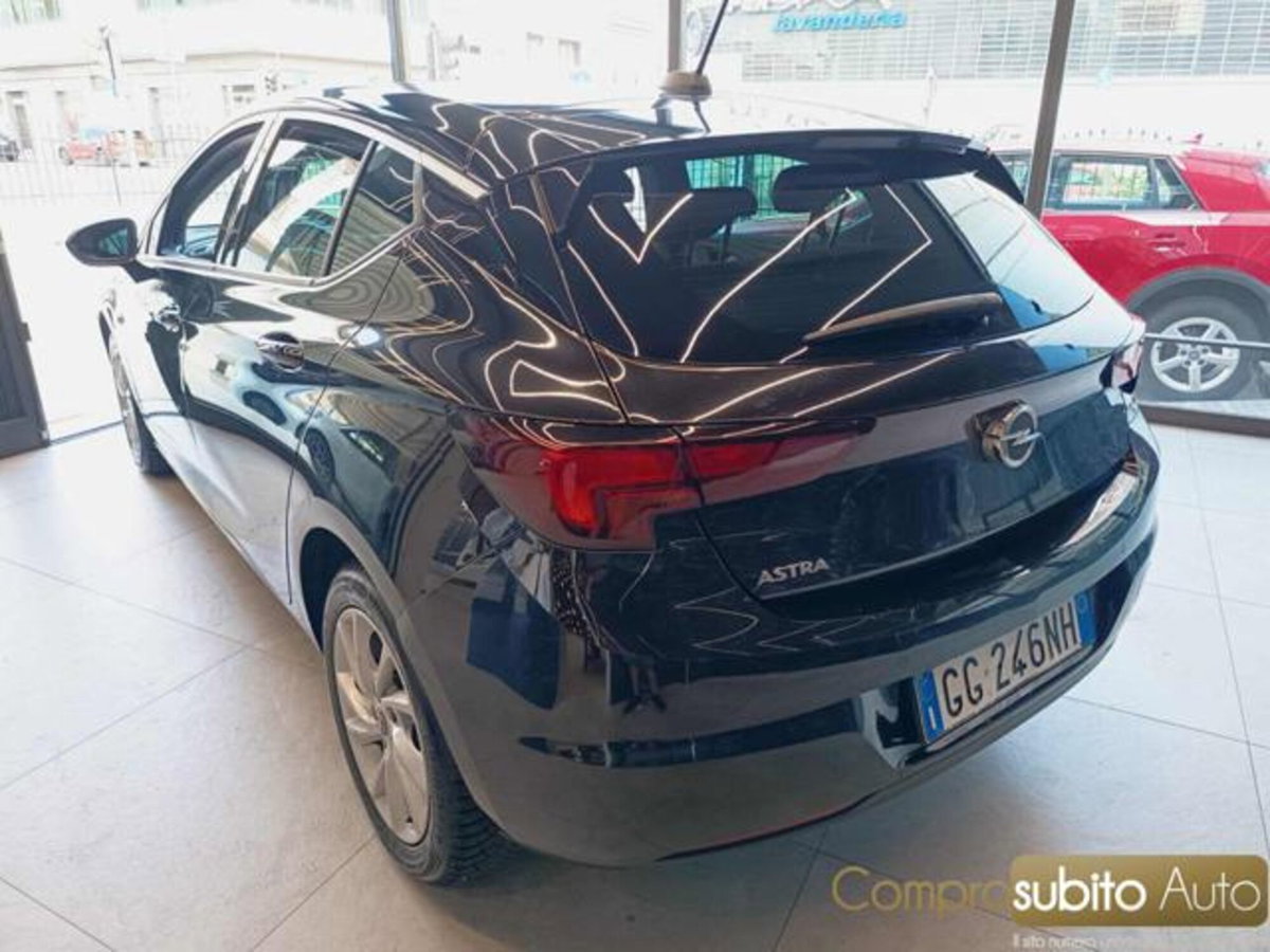 Opel Astra 1.5 CDTI 105 CV S&S 5 porte Business Elegance (5)