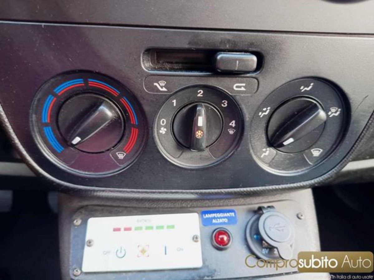 Fiat Fiorino 1.3 MJT 80CV Cargo (11)