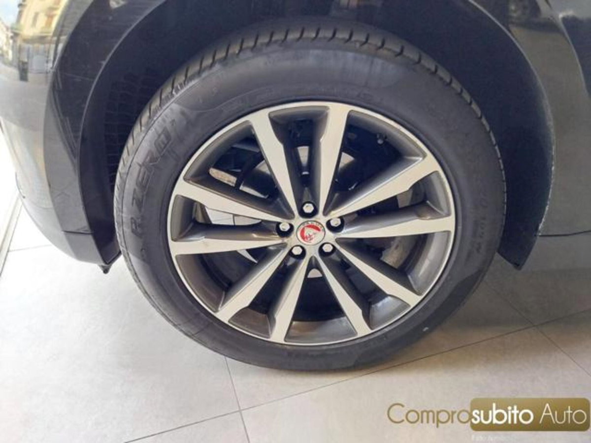 Jaguar F-Pace 2.0 D 180 CV AWD aut. Portfolio (14)