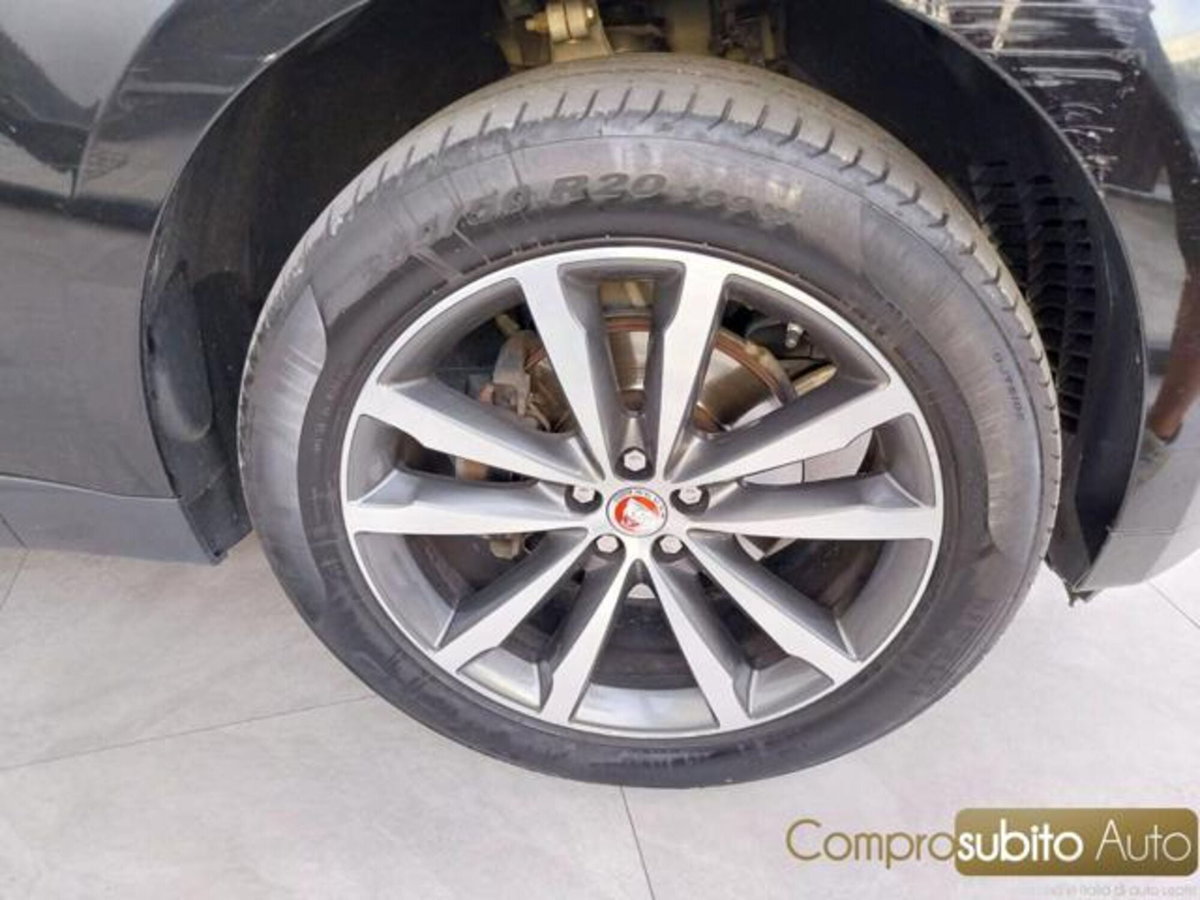 Jaguar F-Pace 2.0 D 180 CV AWD aut. Portfolio (17)