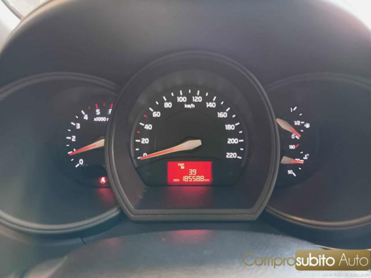 Kia Rio 1.1 CRDi 5p. Cool (13)