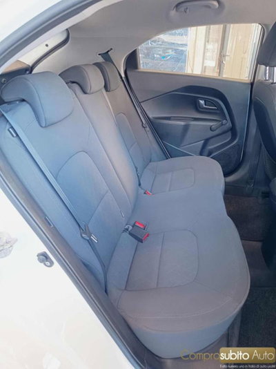 Kia Rio 1.1 CRDi 5p. Cool (19)