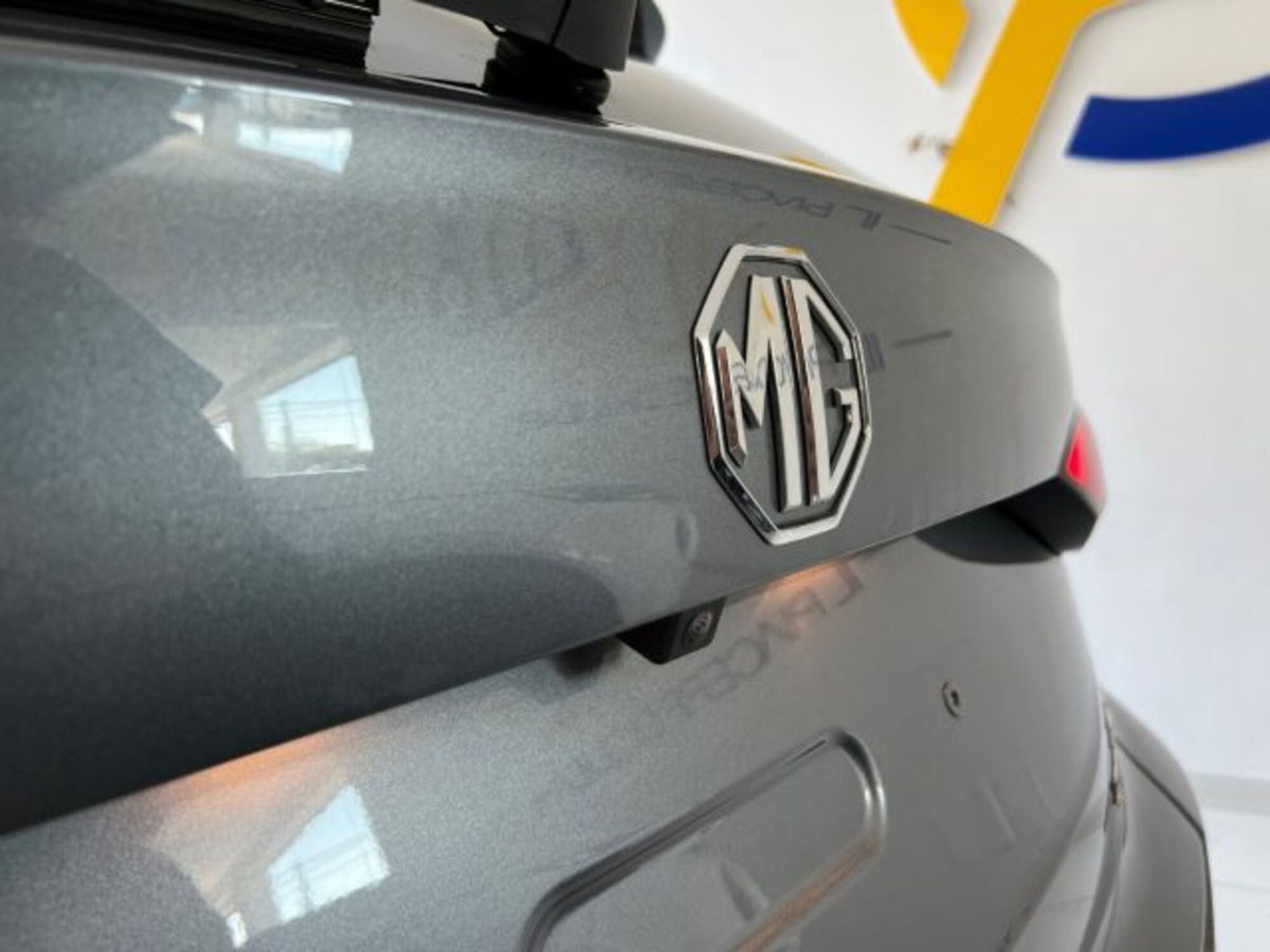 Mg ZS ZS 1.5 Luxury (16)
