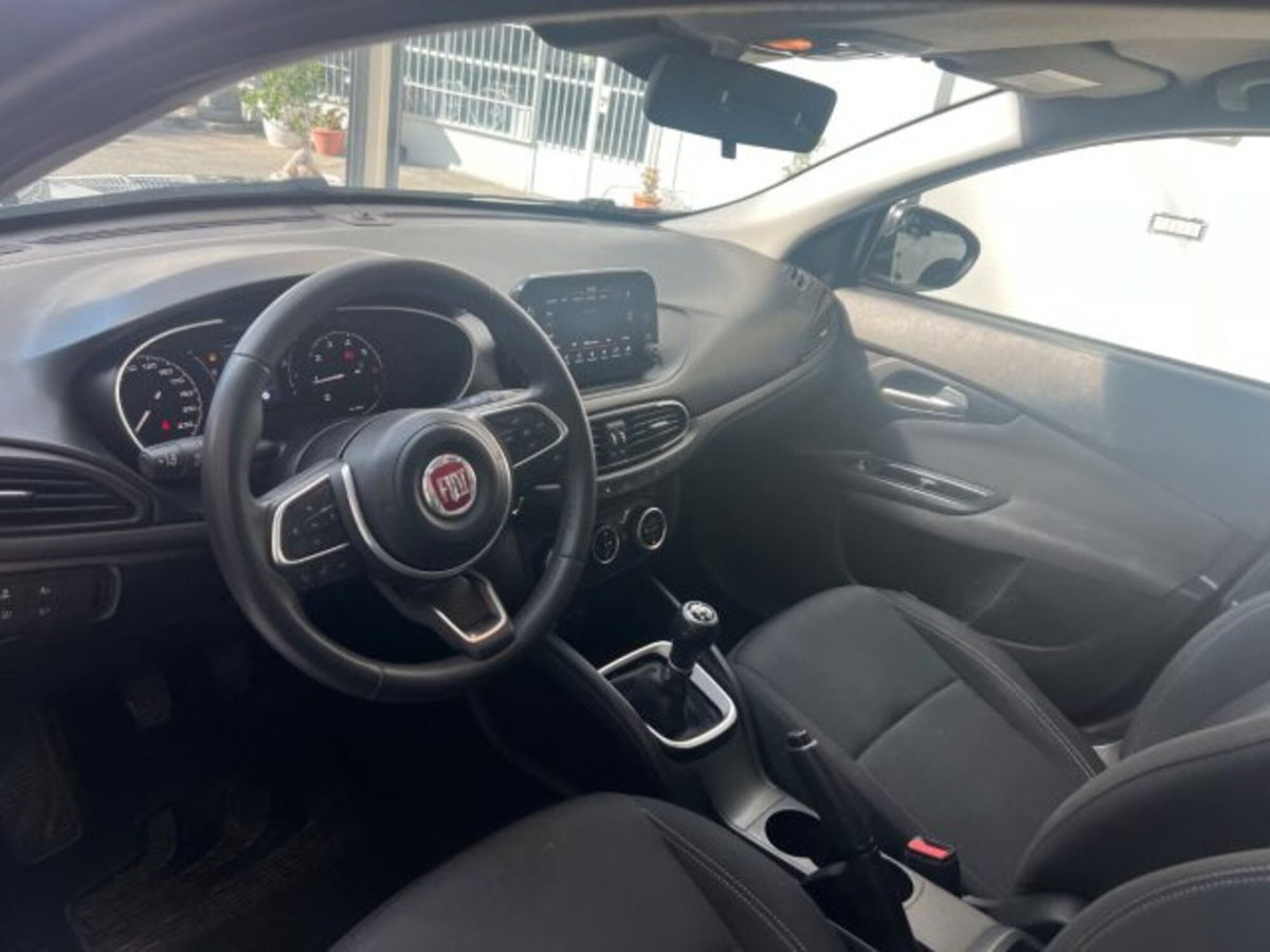 Fiat Tipo Tipo 5p 1.0 t3 Cross 100cv (17)