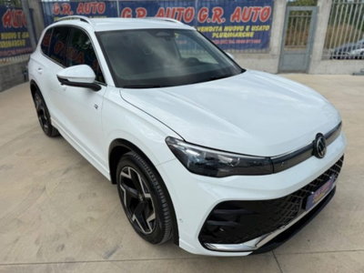 Volkswagen Tiguan Allspace 2.0 tdi R-Line 150cv dsg (4)