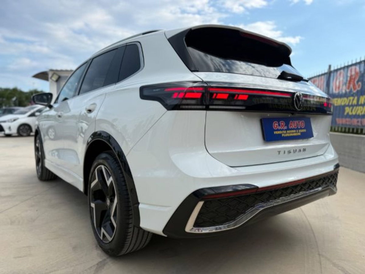 Volkswagen Tiguan Allspace 2.0 tdi R-Line 150cv dsg (8)