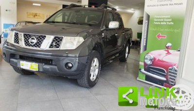 Nissan Navara 2.5 dCi 4 porte Double Cab LE usato