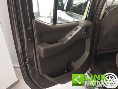 Nissan Navara 2.5 dCi 4 porte Double Cab LE (14)